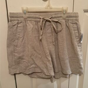 Women’s linen shorts